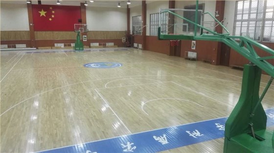 體育運(yùn)動(dòng)木地板