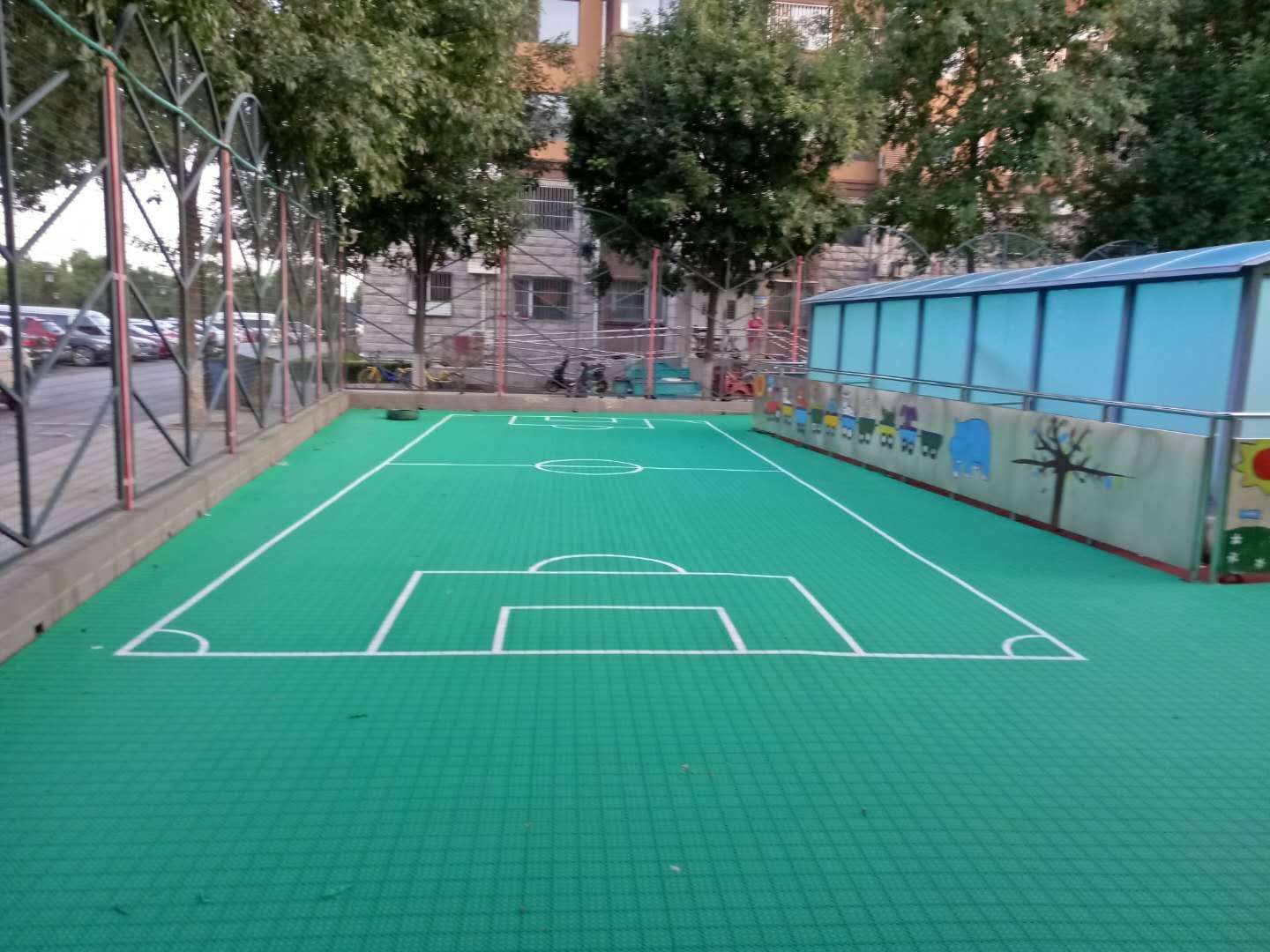 星潤(rùn)幼兒園拼裝地板，為孩子們保駕護(hù)航！