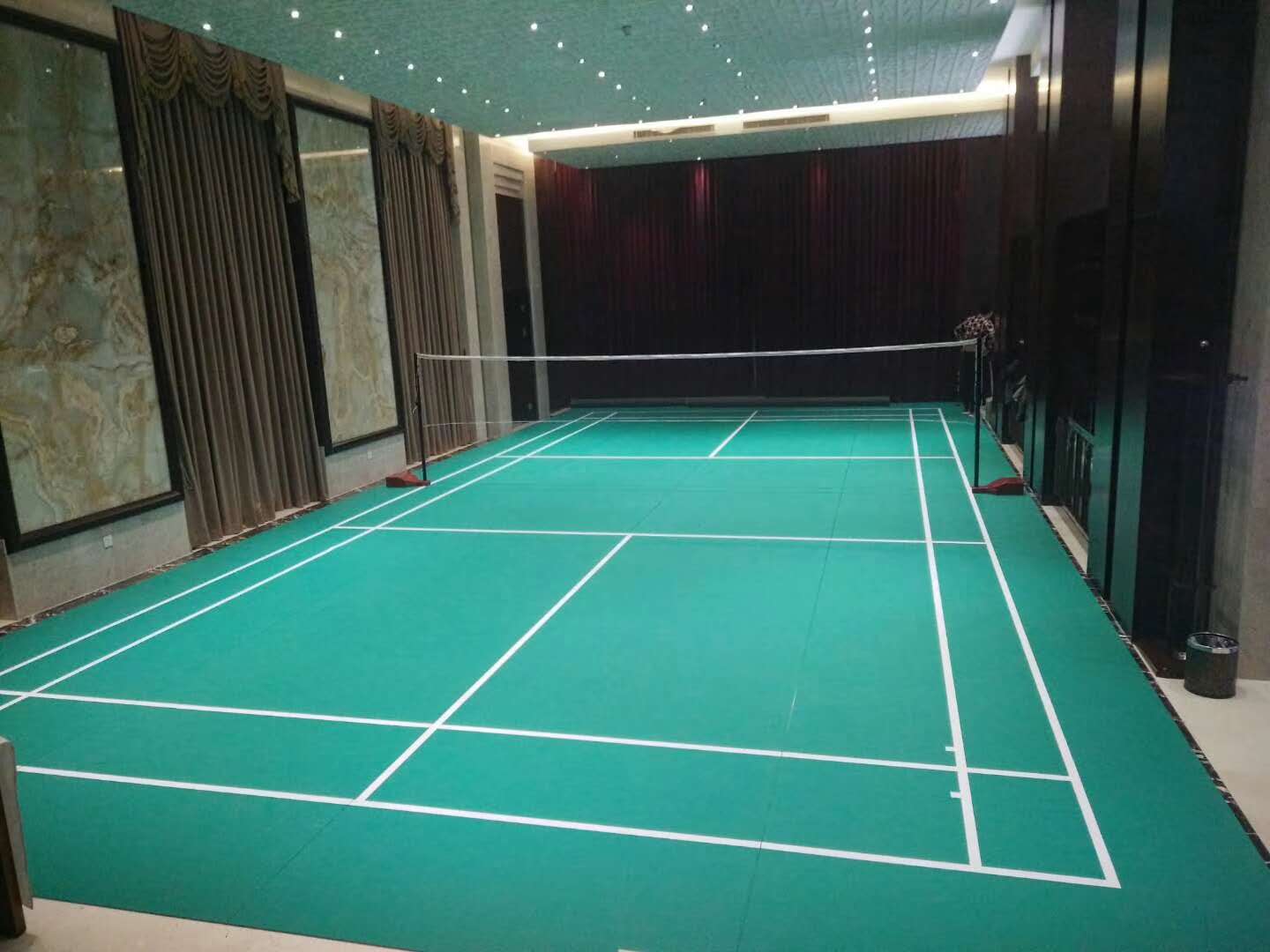 羽毛球運動地板