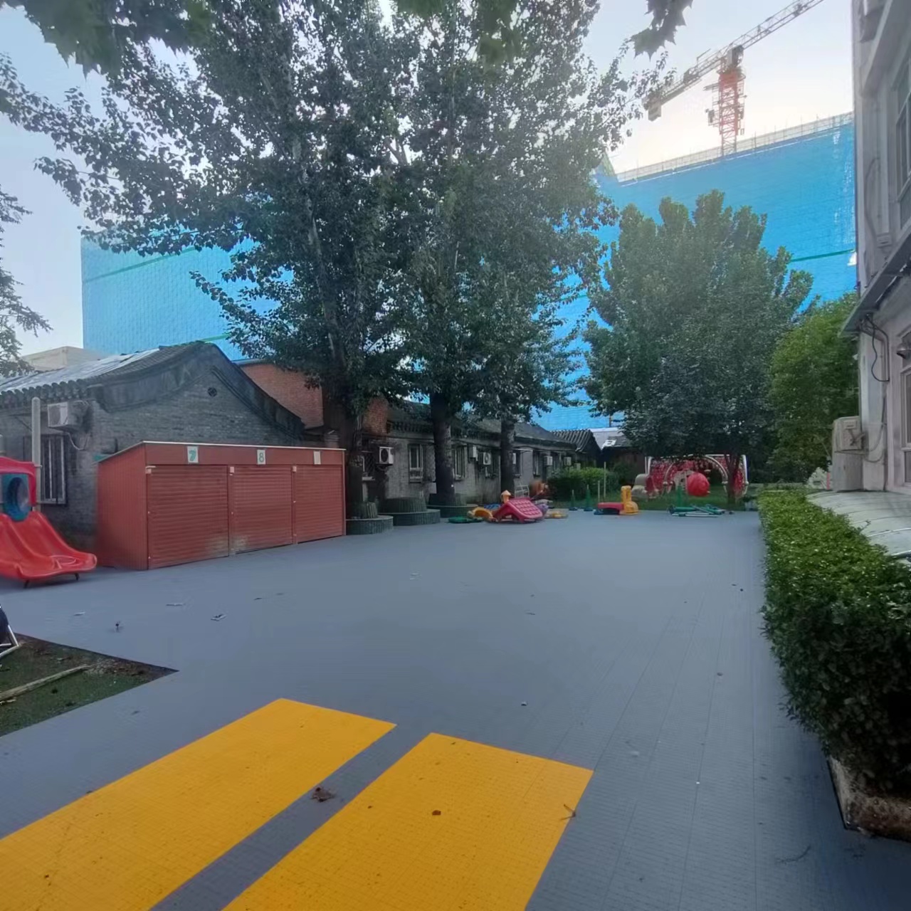 暑假余額告罄，一起來看看三教寺幼兒園室外操場改造的成果吧！
